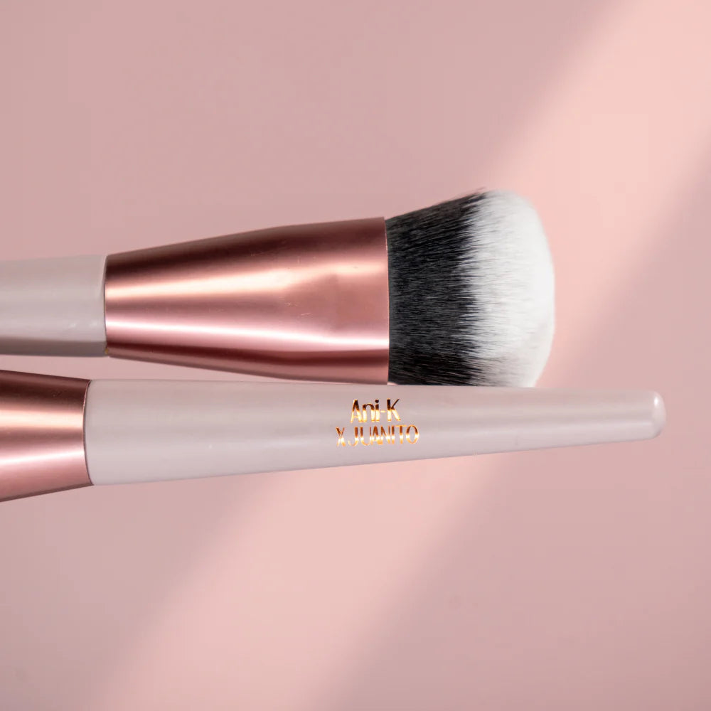 Iconi-K Brush Ani-K x Juanito